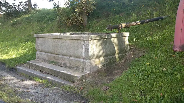 Rekreační chata na Šumavě až pro 6 osob: gril i hřiště