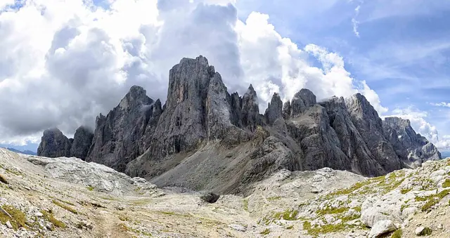 Alpský hotel v Dolomitech s polopenzí až pro 7 osob