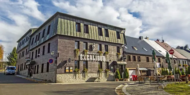 Hotel s polopenzí na Božím Daru