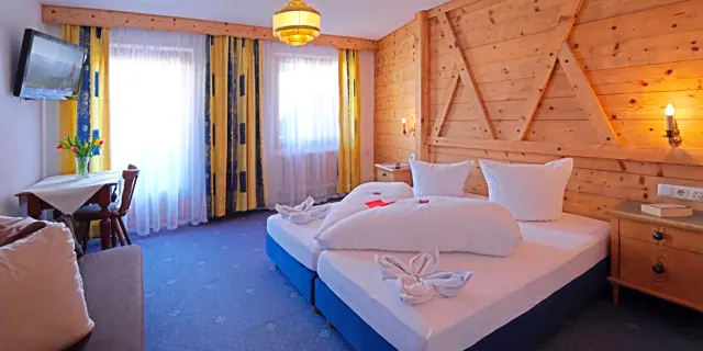 Tyrolské Alpy: 3* hotel s polopenzí, wellness a karta výhod